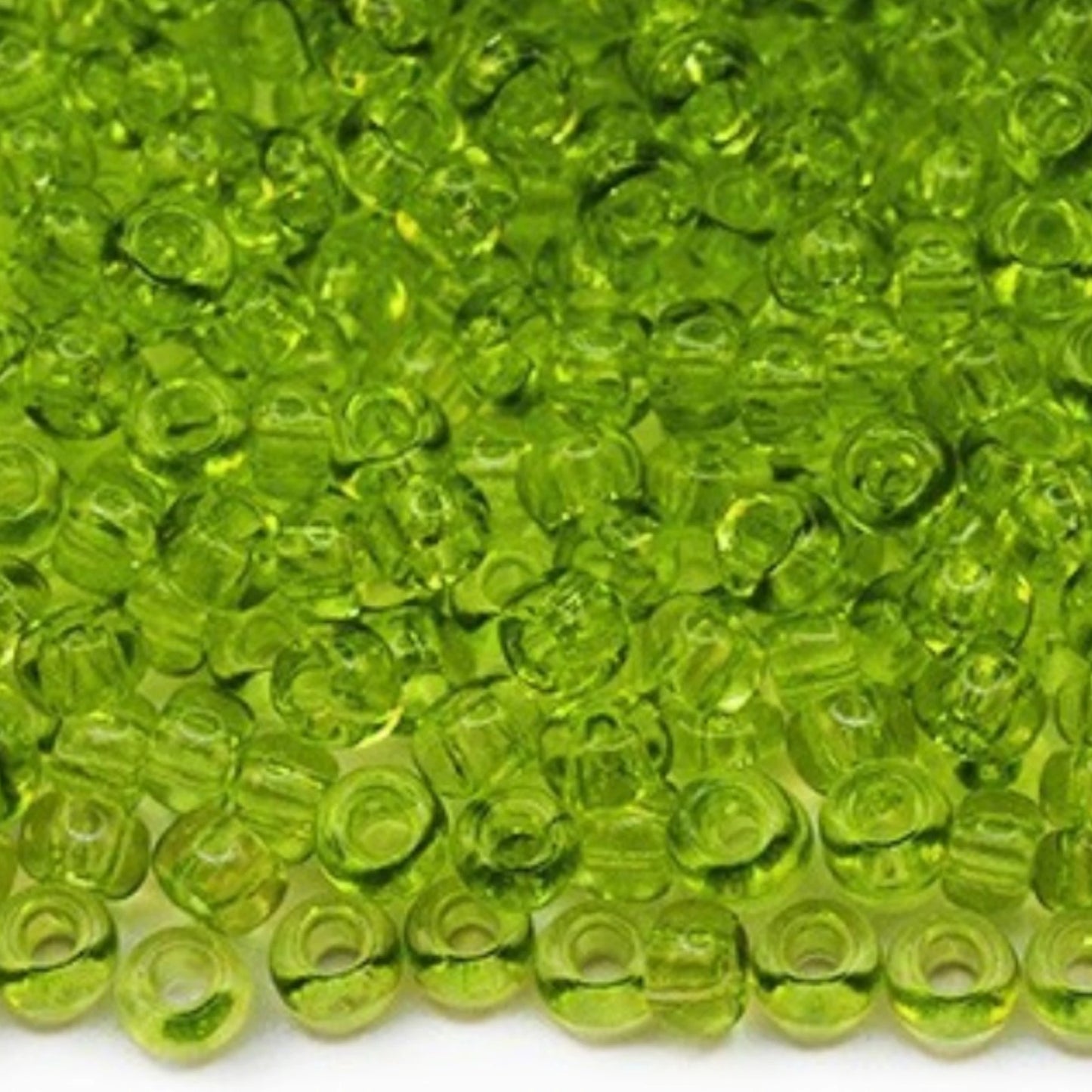 10/0 01154 Perline di Vetro Ceco Preciosa Rocaille 2,3 mm. Cristallo Verde - Tinto Solgel.