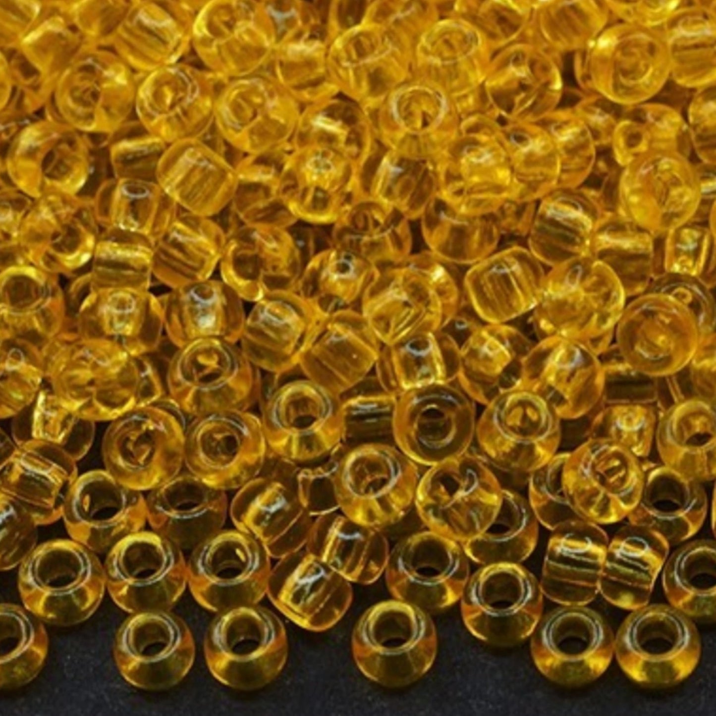 10/0 01181 Preciosa tsjekkiske glass små perler rocailleperler 2,3 mm. Gul krystall - Solgel farget.