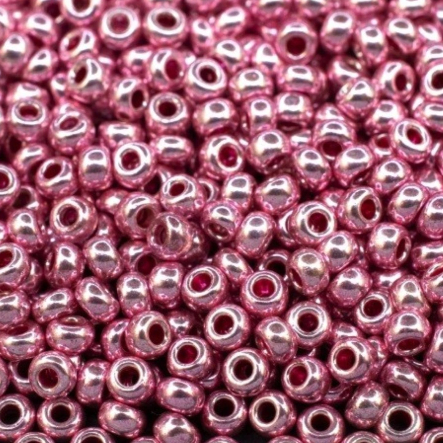 10/0 18595 Preciosa Czech Glass Seed Beads Rocailles 2.3mm. Pink Metallic - Terra Dyed.
