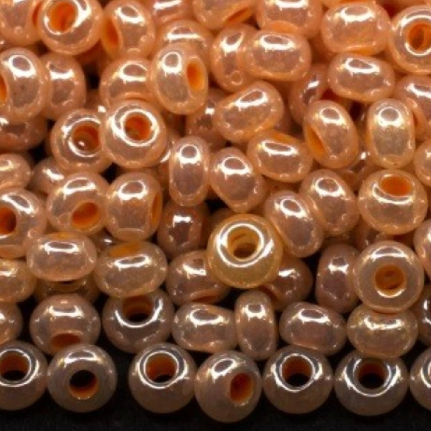 10/0 37383 Preciosa böhmische Glasperlen Rocailles 2,3 mm. Ceylon Orange - Sfinx Farbe Terra Umrandet