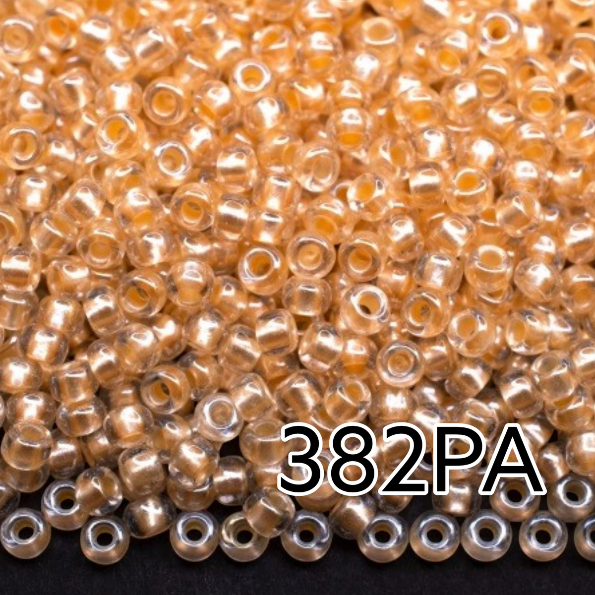 10/0 382PA Preciosa tschechische Rocailles-Perlen 2.3mm. Kristall, innen gefüttert in Aprikosenperlmutt, Sfinx.