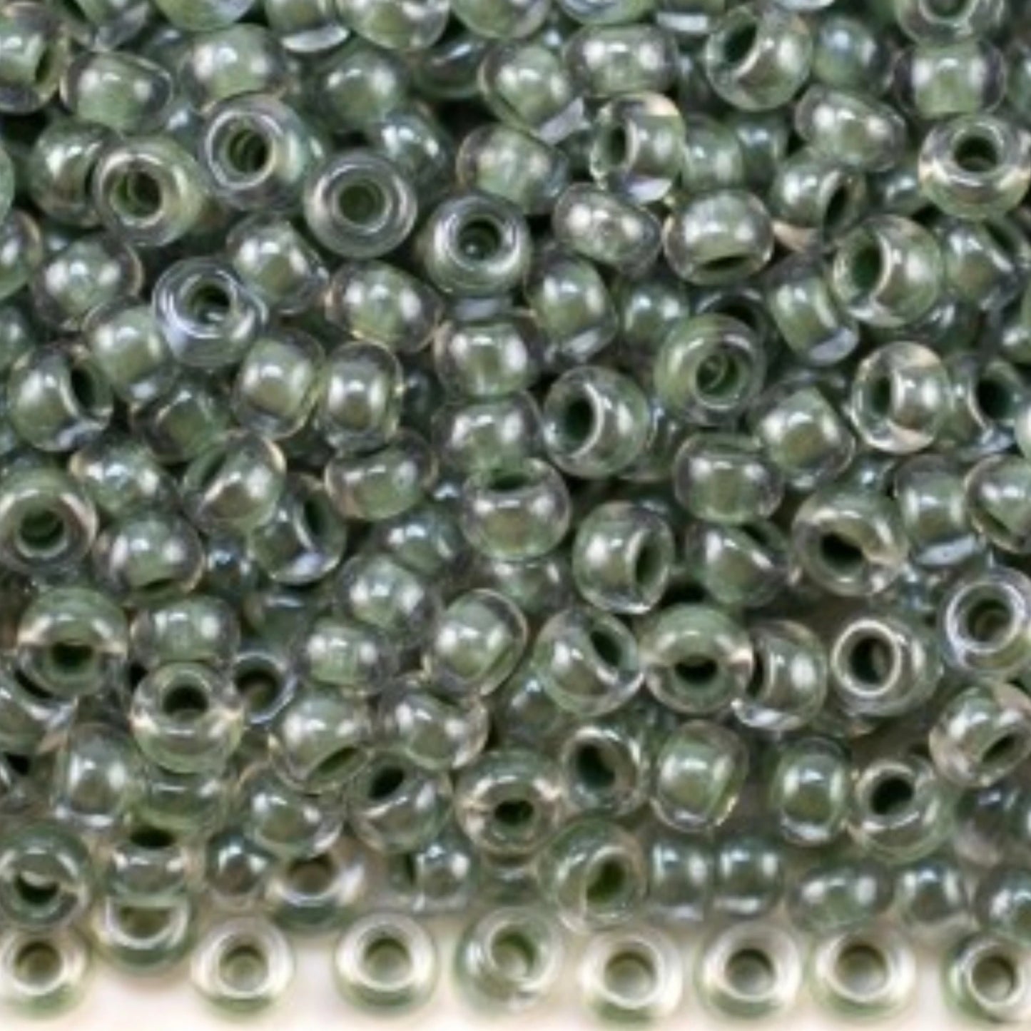 10/0 38659 Perline di Vetro Ceco Preciosa Rocaille 2,3 mm. Colore Cristallo Rivestito Verde Sfinx.
