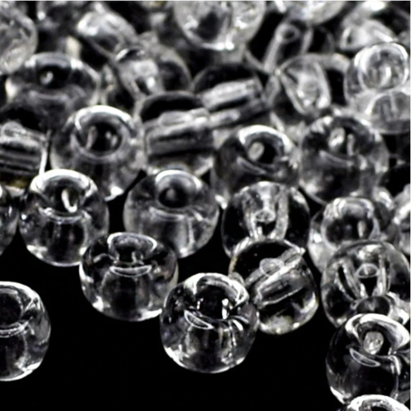 2/0 00050 Preciosa Tsjekkiske glass små perler Rocailleperler 6.1mm. Transparent naturlig.