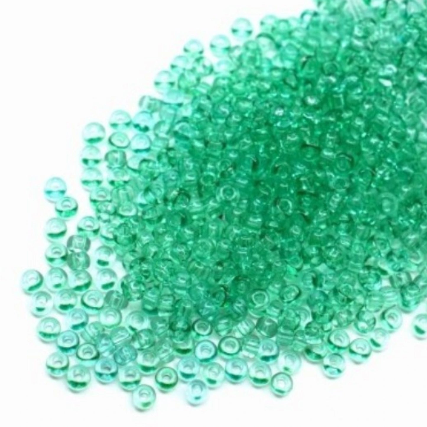 Missangas/Miçangas Pequenas (contas miúdas) de Vidro Checo Preciosa 10/0 01164 Rocaille 2,3 mm. Cristal Verde - Tingido por Solgel.