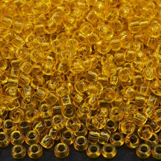 10/0 01181 Preciosa Čekiško stiklo karoliukai Rokajaus 2,3 mm. Geltonas kristalas – Solgel dažytas.