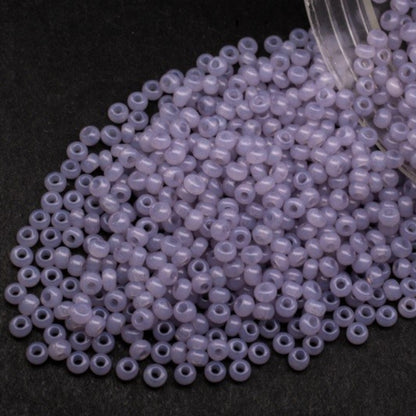 10/0 02621 Preciosa Seed Beads. Lilac alabaster - Solgel dyed.