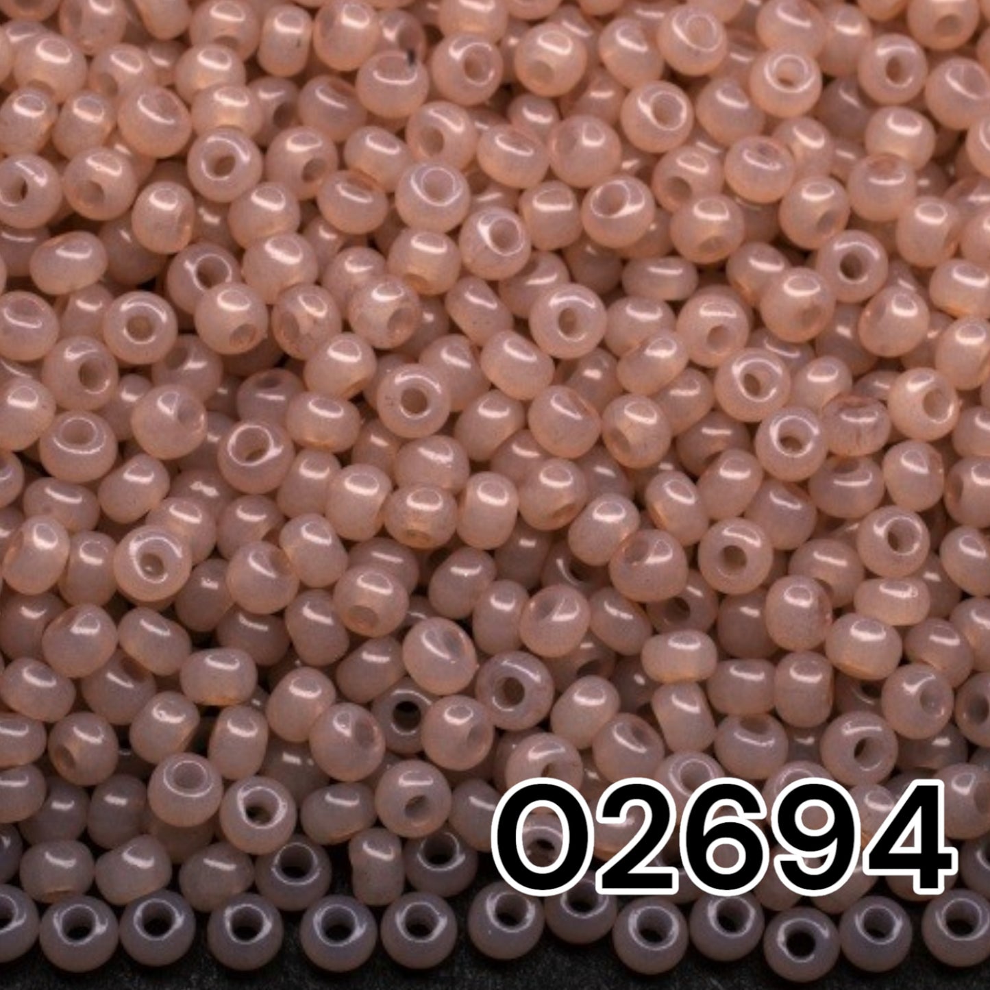 02694 Czech seed beads PRECIOSA round 10/0 beige. Alabaster - Solgel Dyed.