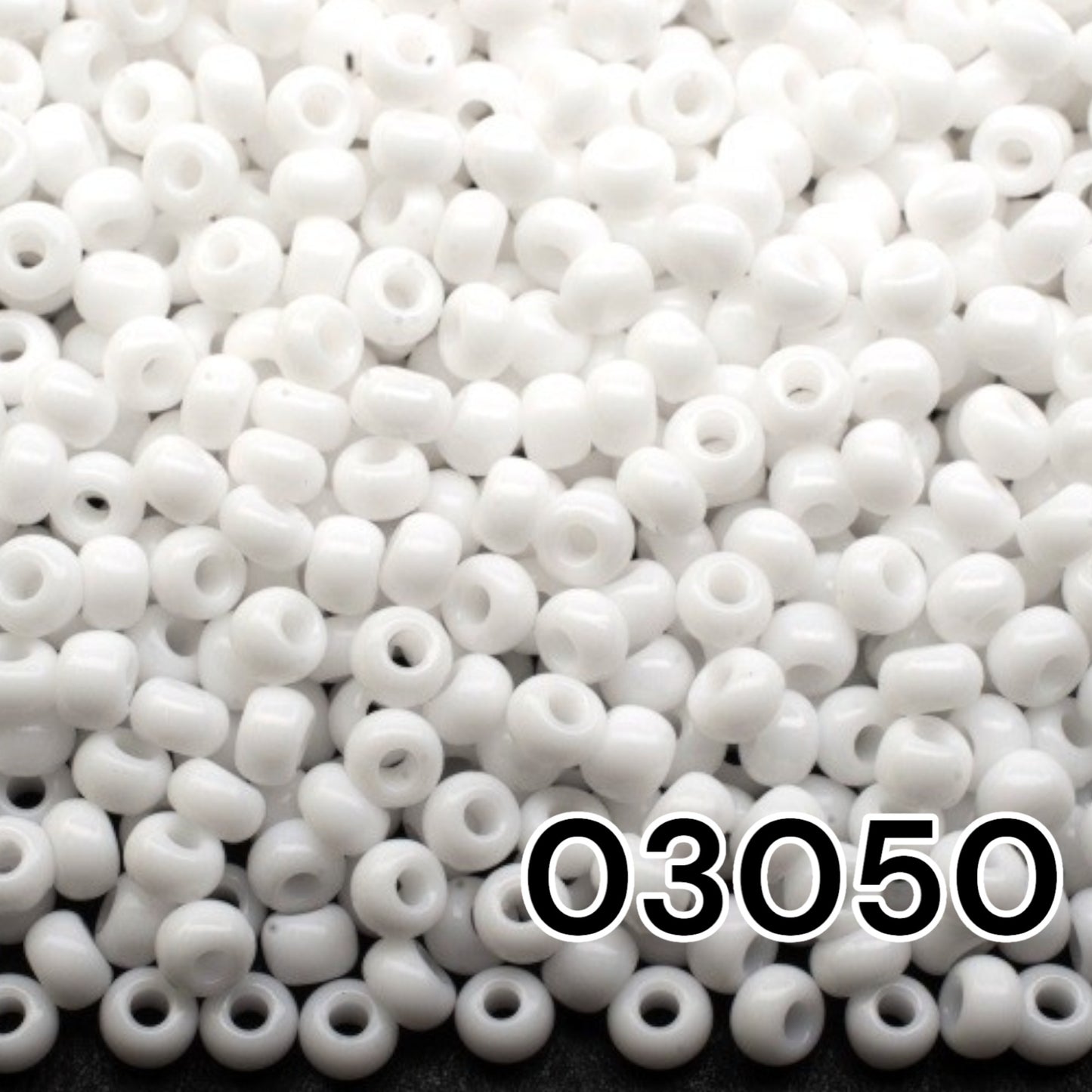 6/0 03050 Preciosa Czech Glass Seed Beads Rocailles 4.1mm. White Opaque Natural.