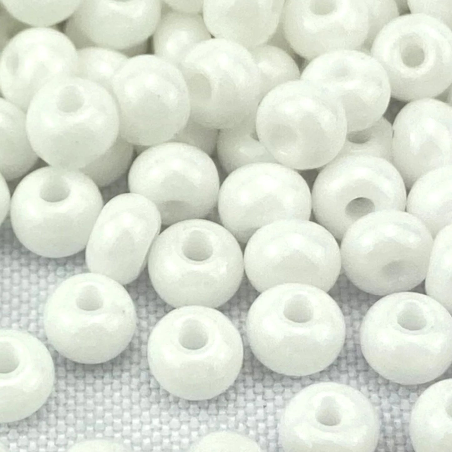 2/0 03050 Preciosa Czech Glass Seed Beads Rocailles 6.1mm. White Opaque natural.