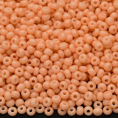 10/0 03185 Preciosa Čekiško stiklo Karoliukai Rokajaus 2,3 mm. Oranžinė kreida – Solgel dažyti.