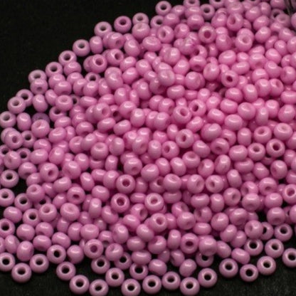 10/0 03192 Preciosa Čekijos stiklo Karoliukai Rokajaus 2,3 mm. Rožinė violetinė kreida – Solgel dažyti.