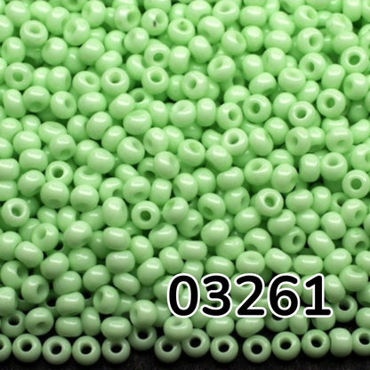 10/0 03261 Preciosa tjekkiske glasperler Rocailles 2,3 mm. Grøn kridt - Solgel farvet.