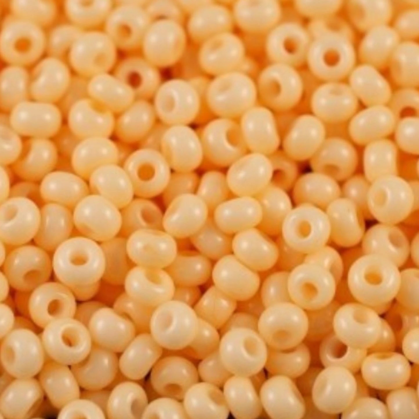 10/0 03283 Preciosa tjekkiske glasperler Rocailles 2,3 mm. Gul-orange kridt - Solgel farvet.
