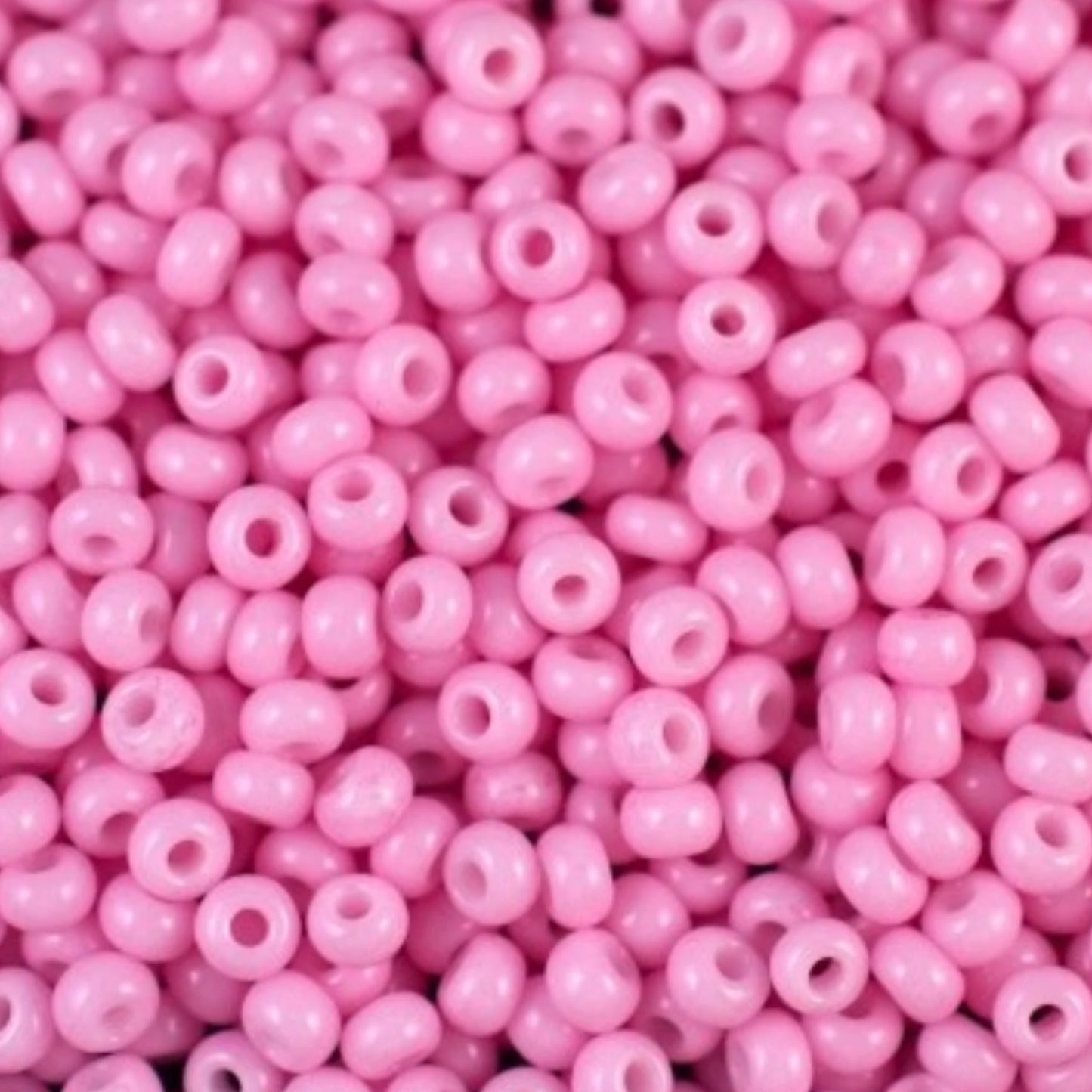 Perles de Rocaille en verre tchèque Preciosa 10/0 03292, 2,3 mm. Rose violet craie - Teinté au solgel.