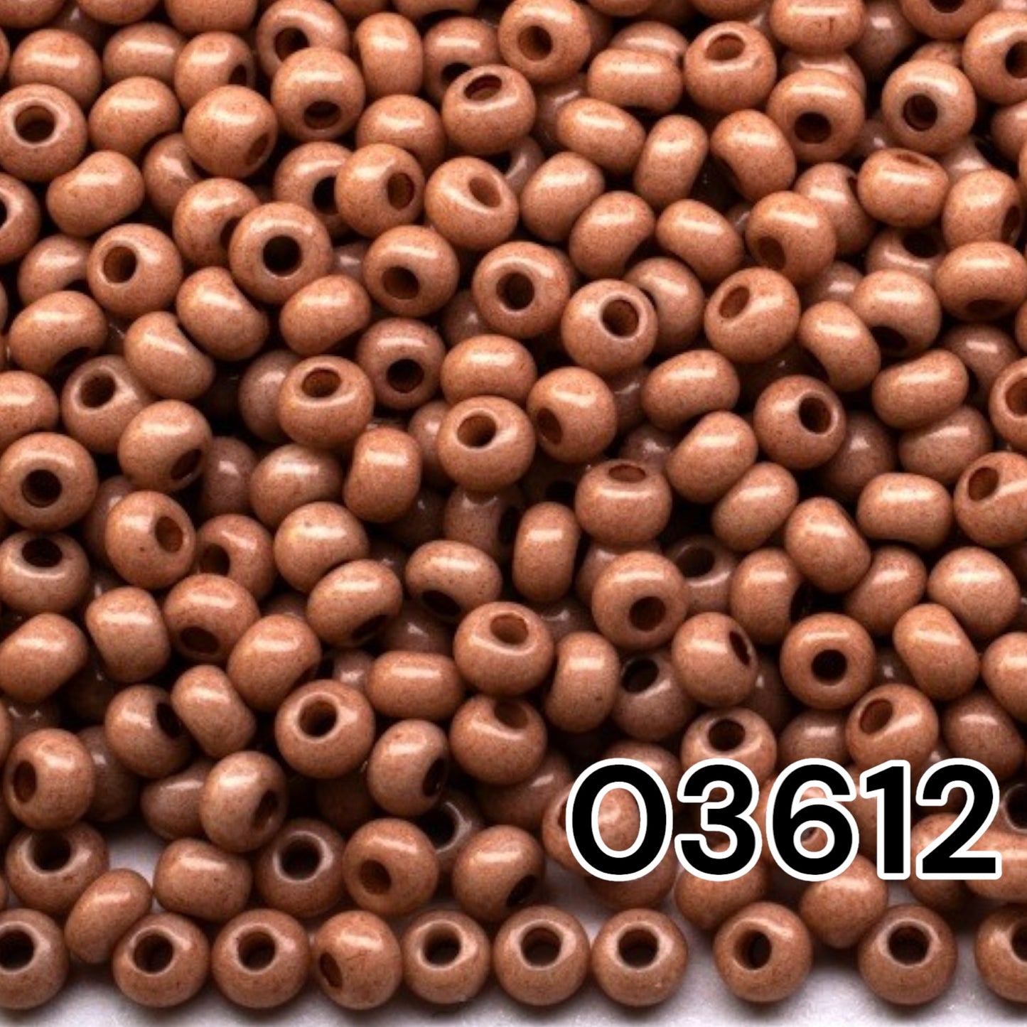 10/0 03612 Preciosa Seed Beads. Beige chalk - Solgel dyed.