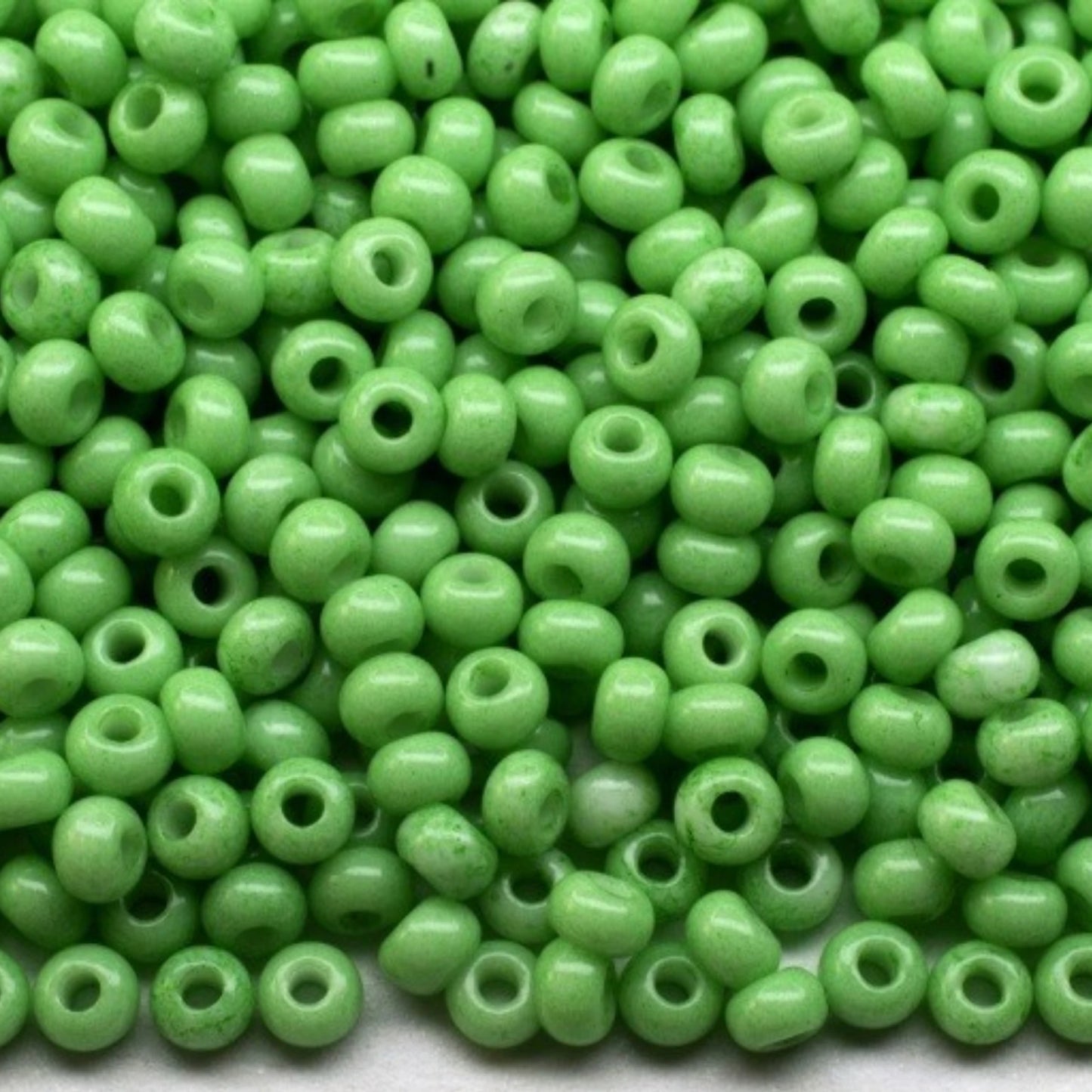 10/0 03661 Preciosa Czech Glass Seed Beads Rocailles 2.3mm. Green chalk - Solgel dyed.