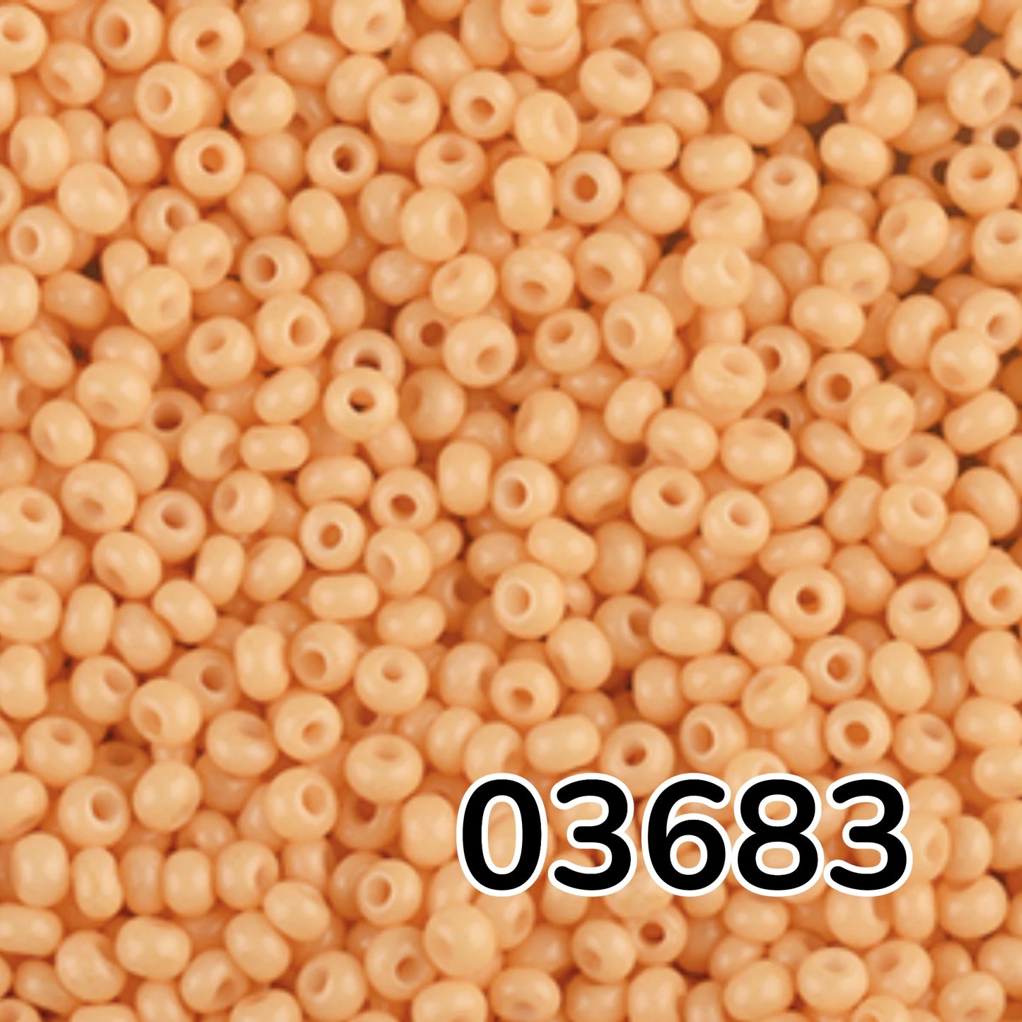 10/0 03683 Preciosa Čekiško stiklo karoliukai rokajaus 2,3 mm. Smėlio geltonos kreidos - Solgel dažyti.