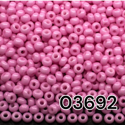 6/0 03692 Preciosa Чешский стеклянный бисер Рокайль 4.1mm. Мелово-розовый.