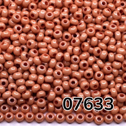 10/0 07633 Preciosa tjekkiske glasperler Rocailles 2.3mm. Rose Terra Sfinx farvede.