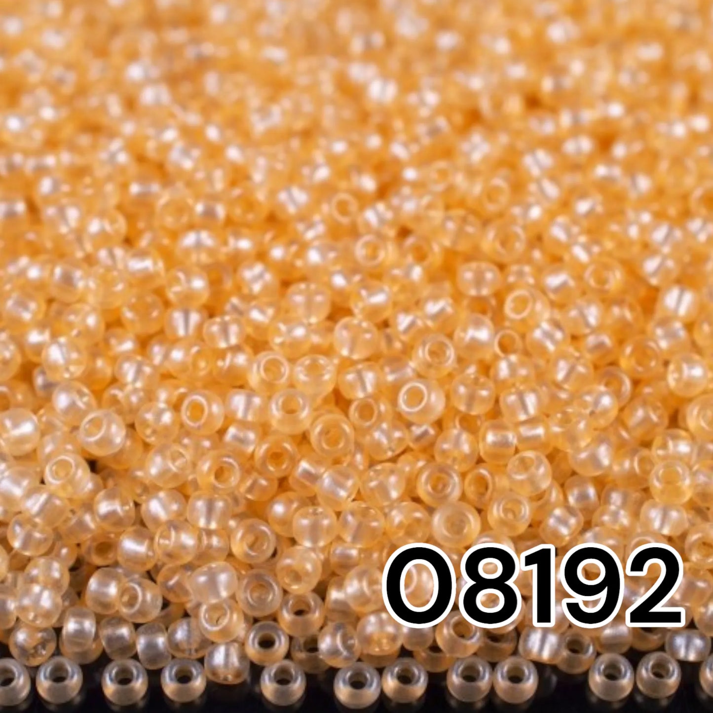 08192 Czech seed beads PRECIOSA Rocailles 10/0 peach. Crystal - Terra Pearl.
