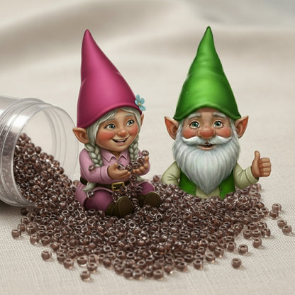 10/0 08A19 Preciosa Czech Glass Seed Beads Rocailles 2.3mm. Terra Intensiv Lined - Brown.