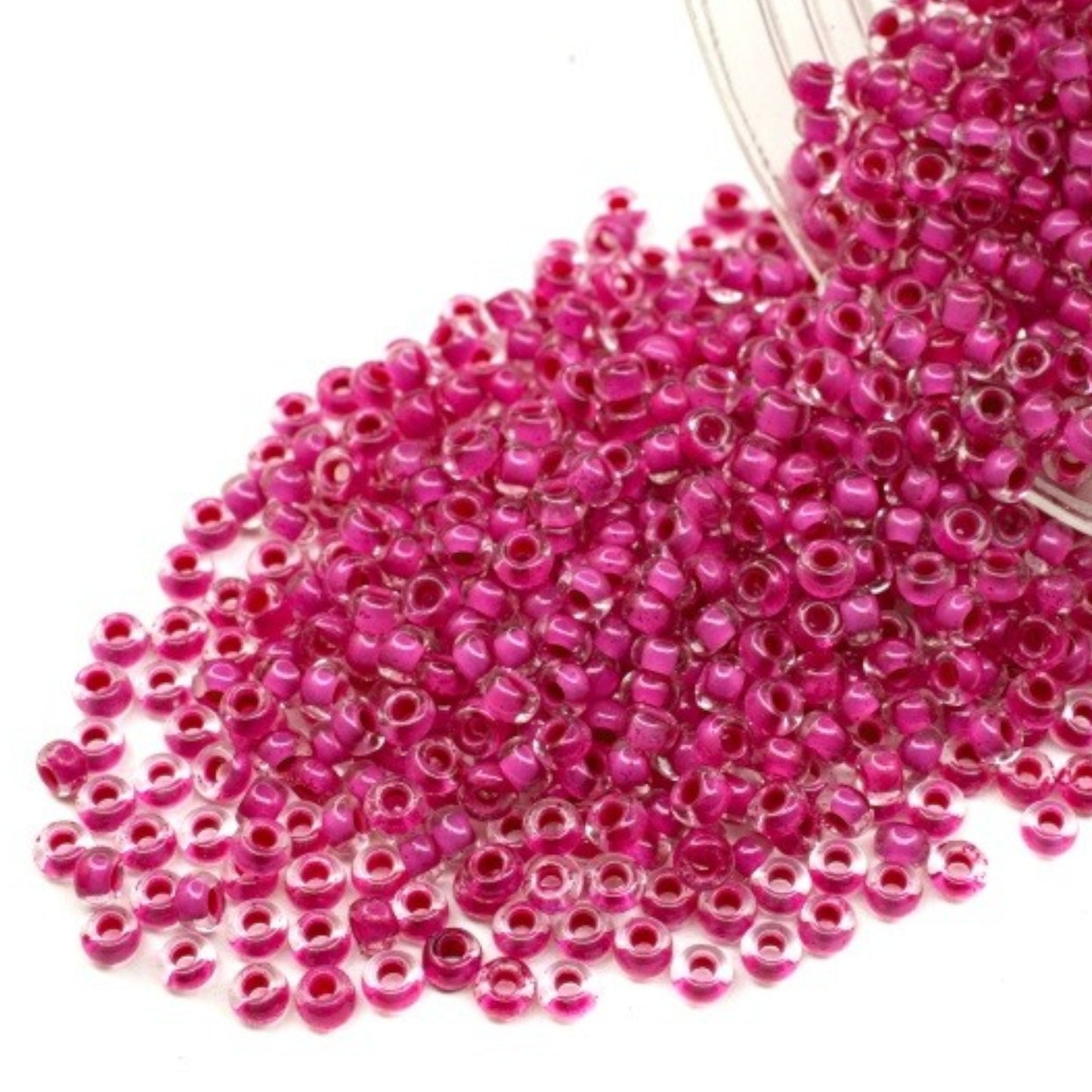 10/0 08A26 Preciosa Czech Glass Seed Beads Rocailles 2.3mm. Terra Intensiv Lined - Pink.