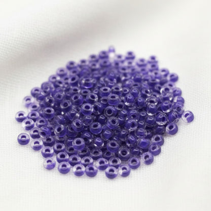 10/0 08A28 Preciosa Czech Glass Seed Beads Rocailles 2.3mm. Terra Intensiv Lined - Purple.