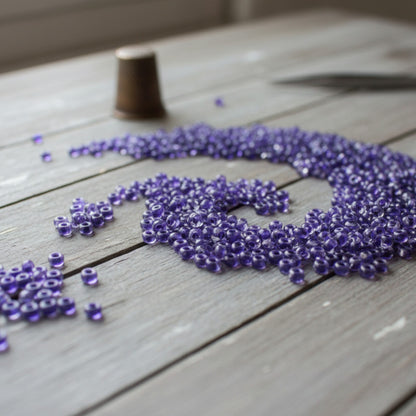 10/0 08A28 Preciosa Czech Glass Seed Beads Rocailles 2.3mm. Terra Intensiv Lined - Purple.