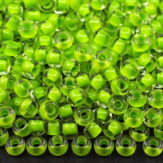 10/0 08A54 Preciosa Czech Glass Seed Beads Rocailles 2.3mm. Terra Intensiv Lined - Green.