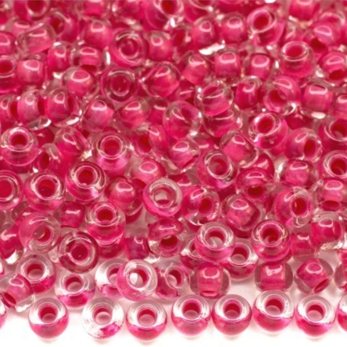 6/0 08A77 Preciosa Tsjekkiske glass små perler Rocailleperler 4.1mm. Krystall terra intensiv rosa fôr.