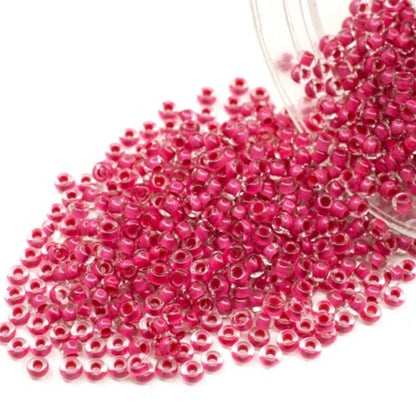 10/0 08A77 Preciosa Czech Glass Seed Beads Rocailles 2.3mm. Terra Intensiv Lined - Pink.