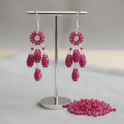 10/0 08A77 Preciosa Czech Glass Seed Beads Rocailles 2.3mm. Terra Intensiv Lined - Pink.