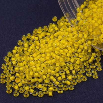 10/0 08A86 Preciosa Czech Glass Perline Rocaille 2.3mm. Terra Intensiv Lined - Giallo.