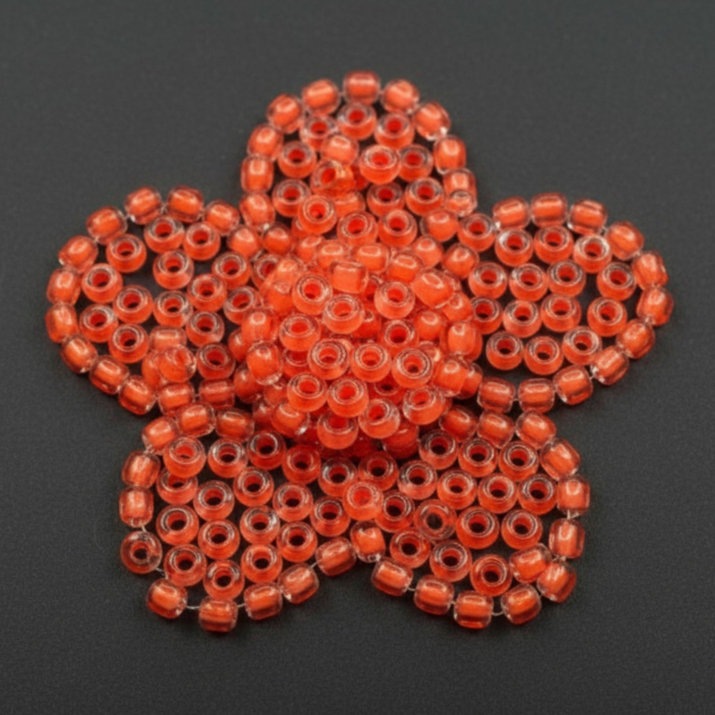 10/0 08A91 Preciosa Czech Glass Seed Beads Rocailles 2.3mm. Terra Intensiv Lined - Orange.