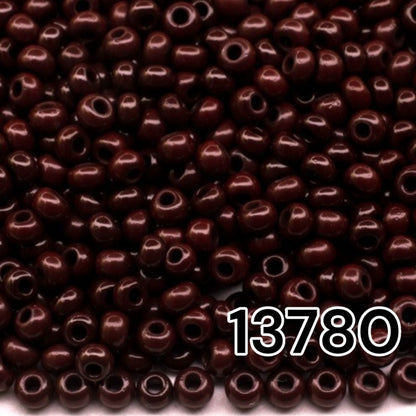 10/0 13780 Perles de graines Preciosa. Brun opaque.