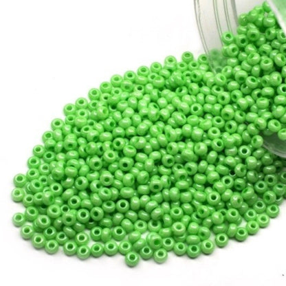 10/0 16156 Perles de graines Preciosa. Vert craie.