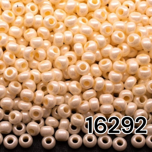 16292 Czech seed beads PRECIOSA round 10/0 peach beige. Chalk - Terra Pearl.