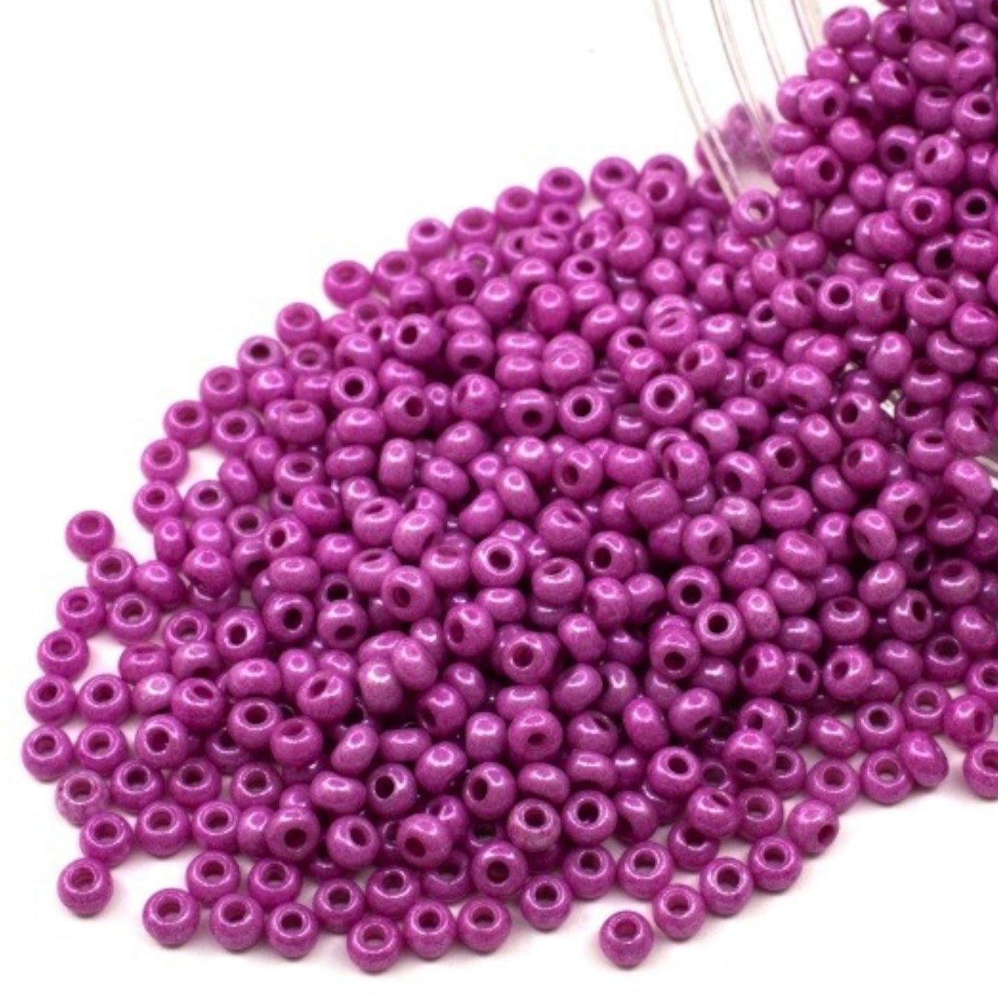 10/0 16325 Preciosa Seed Beads. Chalk Lilac. - VadymShop