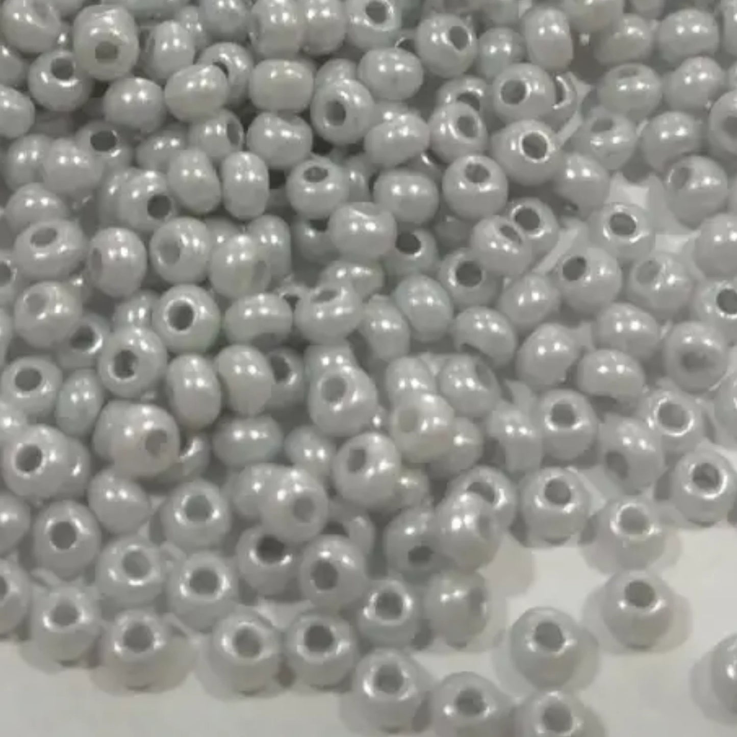 10/0 16708 Preciosa Seed Beads. Chalk Grey. - VadymShop