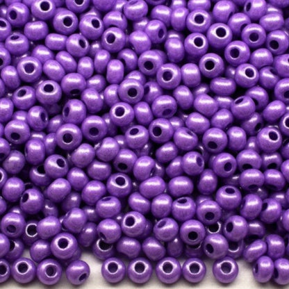 10/0 16728 Preciosa tschechische Glasperlen Perlen Rocailles 2.3mm. Kreide Lila.