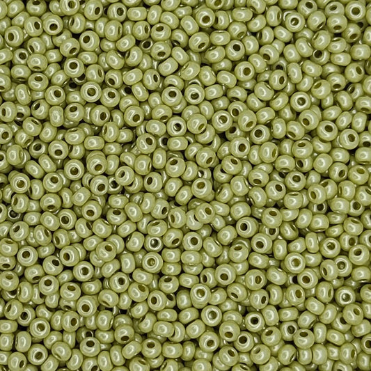 10/0 16786 Preciosa Tsjekkiske glass små perler Rocailleperler 2.3mm. Krittoliven.