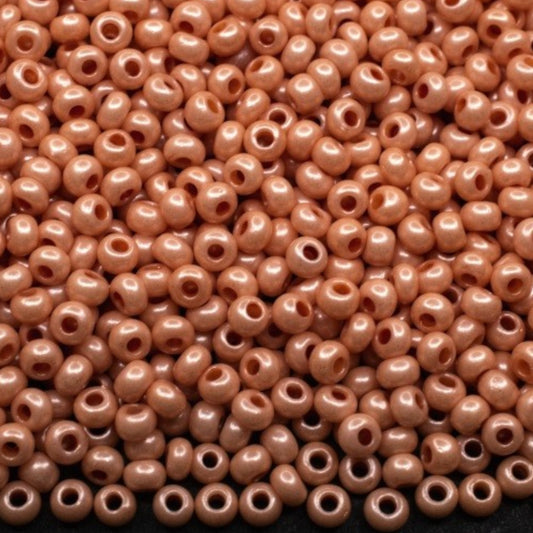 10/0 16918 Preciosa Perline di Vetro Ceco Rocaille 2.3mm. Beige Gesso.