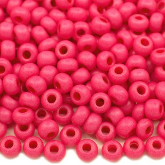 10/0 16A77 matt Preciosa cseh üveg Magtartalmú Gyöngyök (Kásagyöngy) Rocailles 2,3 mm. Krétavörös.