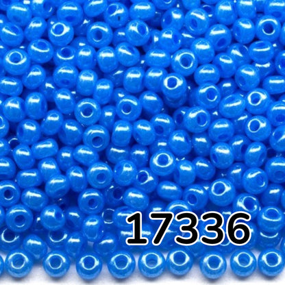 10/0 17336 Preciosa Perles de Rocaille en verre tchèque 2.3mm. Bleu Ceylan, blanc albâtre, lustre – teintes Terra.