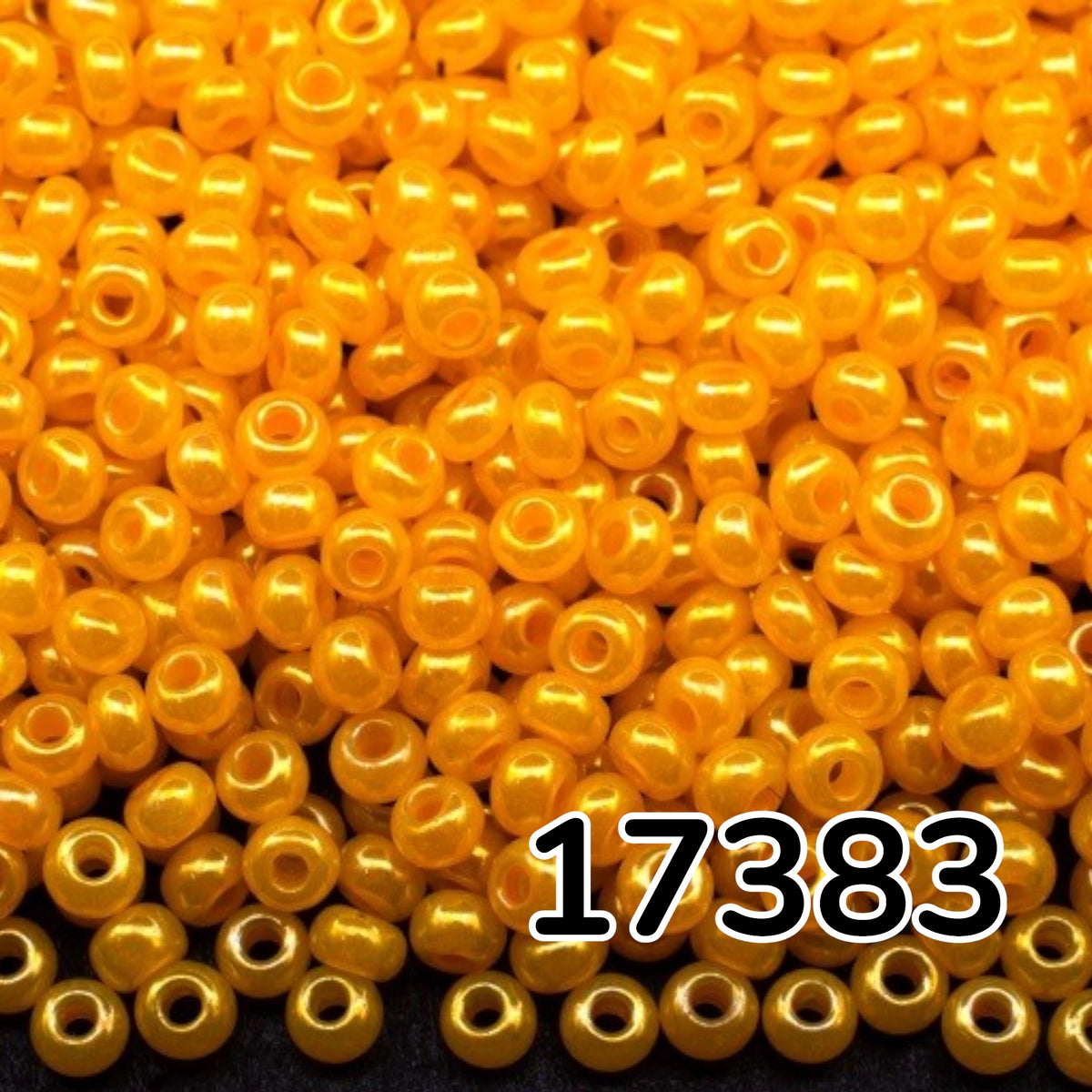 10/0 17383 Preciosa Čekiški stiklo karoliukai Rokajaus 2.3mm. Perlų geltona, alebastrinė balta, blizgi – dažyti Terra.