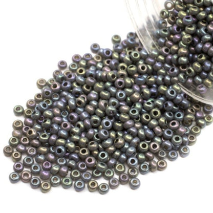 10/0 17449 Preciosa tjekkiske glasperler Perler Rocailles 2.3mm. Sort Grå Metallisk farvet alabast, regnbue.