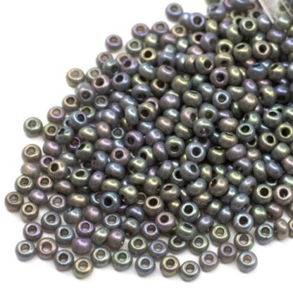 10/0 17449 Preciosa tjekkiske glasperler Perler Rocailles 2.3mm. Sort Grå Metallisk farvet alabast, regnbue.