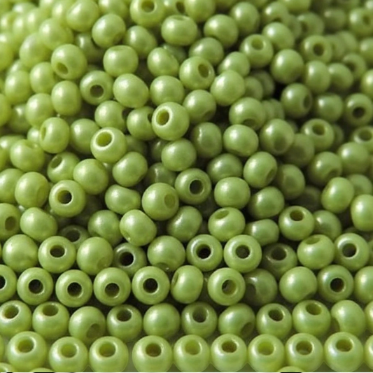 10/0 17486 Preciosa Mărgele din sticlă cehească Rocaille 2.3mm. Alabastru vopsit verde metalizat, curcubeu..