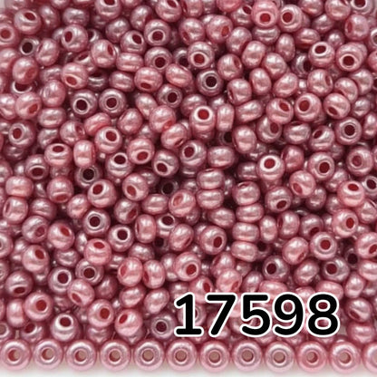 10/0 17598 Preciosa tjekkiske glasperler Rocailles 2.3mm. Pink metallisk farvet alabaster, Sfinx.