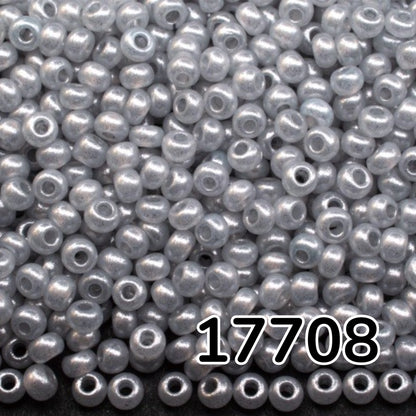 10/0 17708 Preciosa Perline di vetro ceche Rocaille 2.3mm. Alabastro tinto effetto metallico argento.